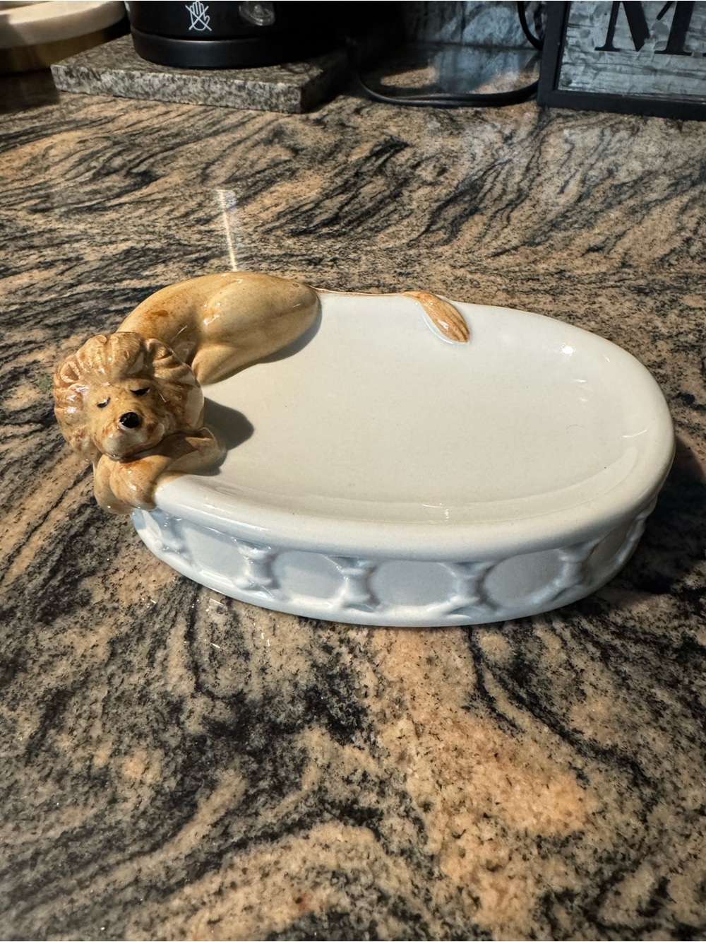Vintage 1978 Fitz and Floyd hand-painted Lion soap or Trinket Dish tray Japan